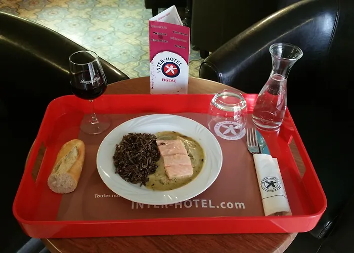 The Originals Access, Szálloda