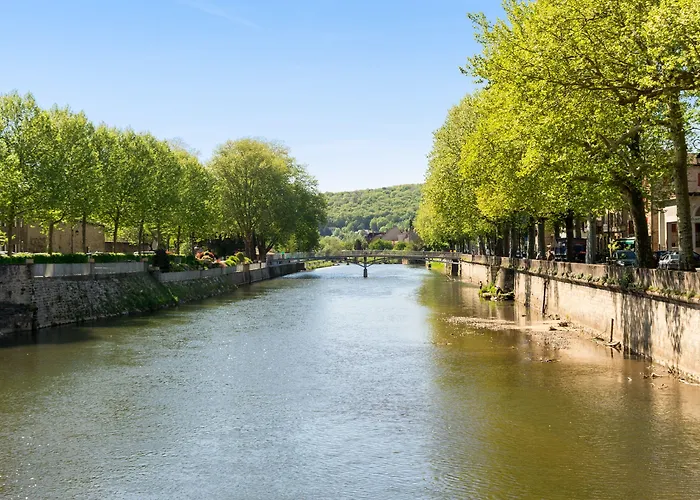 The Originals Access, Szálloda